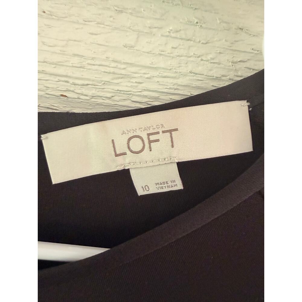 LOFT Ann Taylor Black Short Sleeve Top Blouse Zip Back Size 10 Workwear - Picture 8 of 10